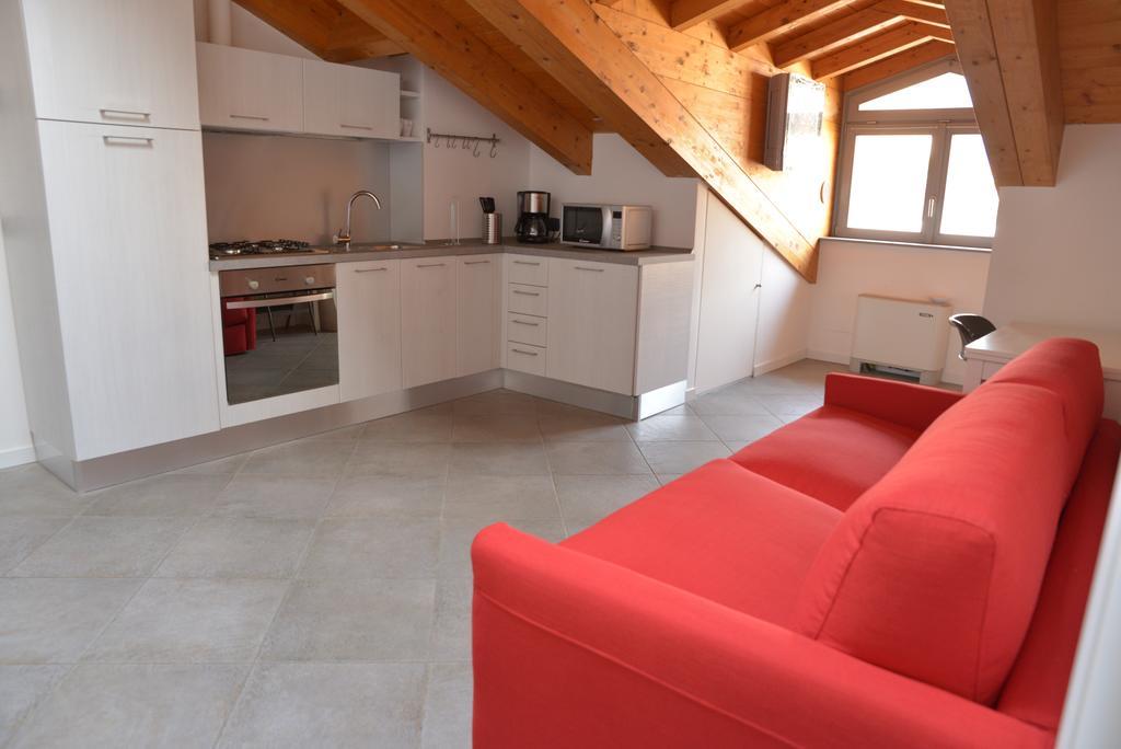Cece' Dependance Apartment Lecco Phòng bức ảnh