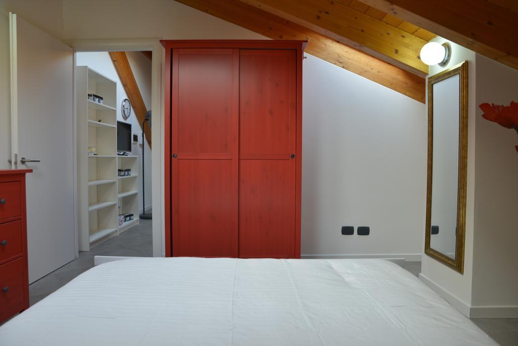 Cece' Dependance Apartment Lecco Phòng bức ảnh