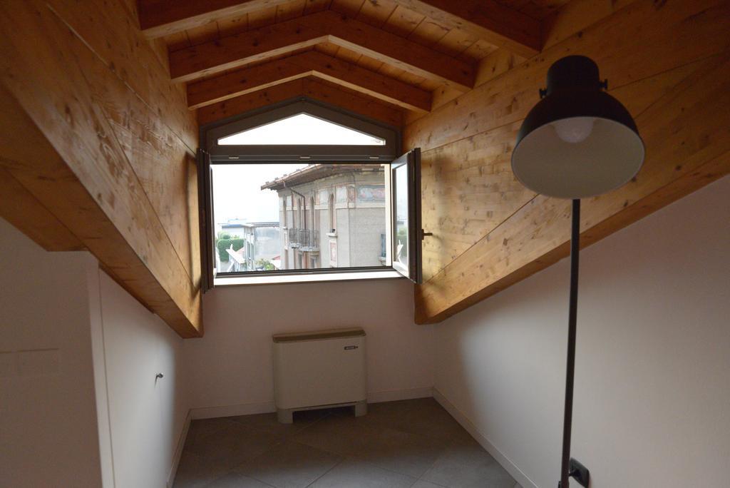 Cece' Dependance Apartment Lecco Phòng bức ảnh